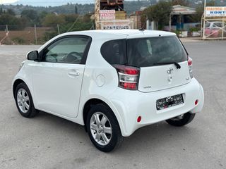 Toyota iQ 2011 VVT-i-thumb-9