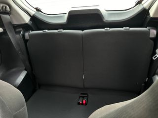 Toyota iQ 2011 VVT-i-thumb-11