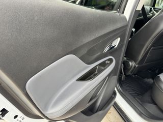 Opel Mokka 2016-thumb-9