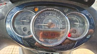 Piaggio Beverly 300i 2010-thumb-5