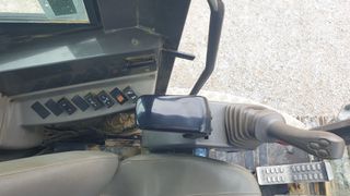 Εκσκαφέας Με Ερπύστριες Hitachi 2011 ZX85-thumb-12