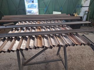 Ζητα μεταλλικων διαχωριστικων και περιφραξεων.