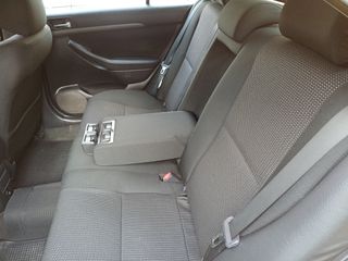 Toyota Avensis 2007-thumb-14