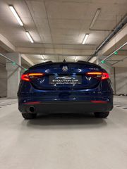 Alfa Romeo Giulia 2016 2.0 TURBO SUPER RWD 200HP-thumb-1