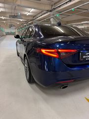 Alfa Romeo Giulia 2016 2.0 TURBO SUPER RWD 200HP-thumb-50