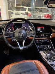 Alfa Romeo Giulia 2016 2.0 TURBO SUPER RWD 200HP-thumb-30