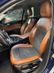 Alfa Romeo Giulia 2016 2.0 TURBO SUPER RWD 200HP-thumb-32