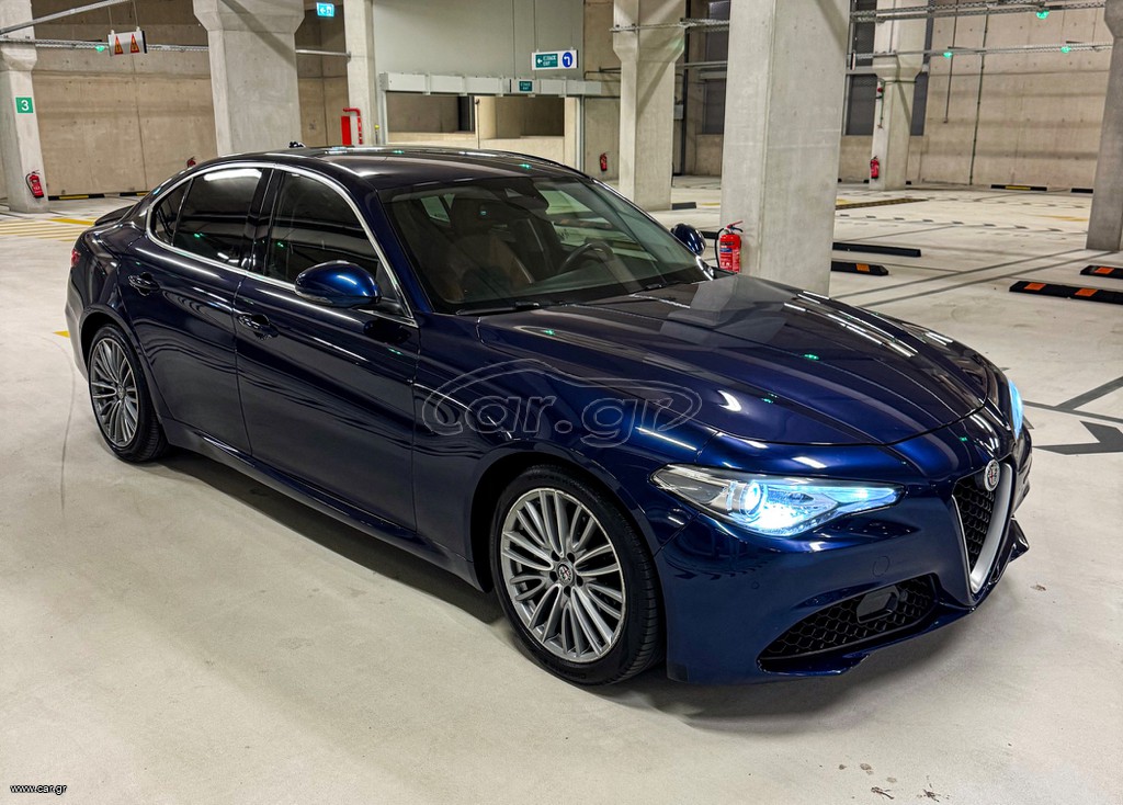 Alfa Romeo Giulia 2016 2.0 TURBO SUPER RWD 200HP