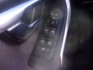 Volvo V40 Cross Country 2018 T3-thumb-6