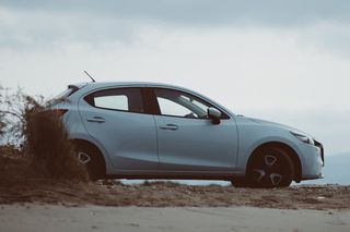 Mazda 2 2024-thumb-1