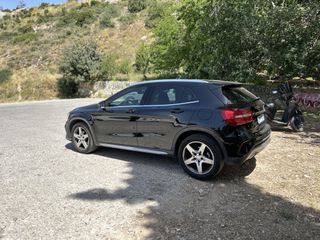 Mercedes-Benz GLA 180 2016 AMG LINE-thumb-2