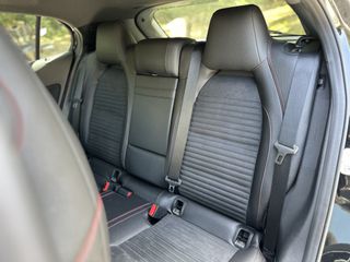 Mercedes-Benz GLA 180 2016 AMG LINE-thumb-9
