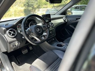 Mercedes-Benz GLA 180 2016 AMG LINE-thumb-11