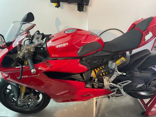 Ducati 1199 Panigale 2016 1199s-thumb-5