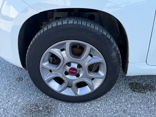 Fiat Panda 2016-thumb-14