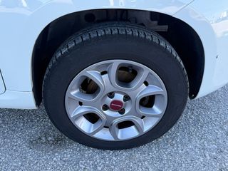 Fiat Panda 2016-thumb-17
