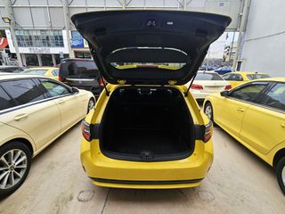Suzuki Swace 2021 hybrid (1390)-thumb-9