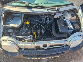 Renault Twingo 2005-thumb-18