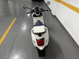 Vespa GTV 300 2024 GTV 140th Anniversary-thumb-2