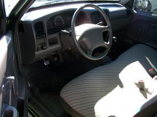 Nissan Navara 2000 ΕΛΛΗΝΙΚΟ D 22 4x2-thumb-5
