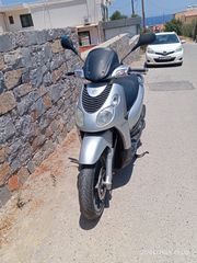 Piaggio Carnaby 200 2008 CARNABY 200-thumb-2
