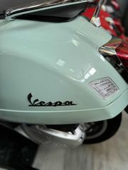 Vespa GTS 300 2026 gts300 hpe-thumb-1