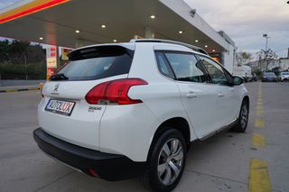 Peugeot 2008 2016 1.2 PURETECH 110 ALLURE FULL-thumb-18