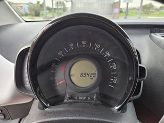 Peugeot 108 2015 1.2 VTi Allure Full extra-thumb-15