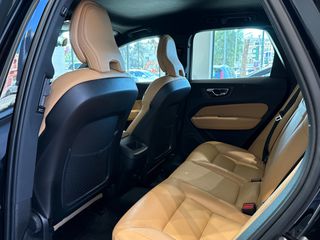Volvo XC 60 2020 B4 AWD -ΔΕΡΜΑ-HYBRID DIESEL  VENERIS MOTORS-thumb-33