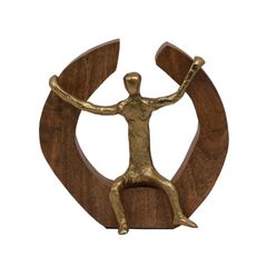 ΜΕΤΑΛΛΙΚΟ ΕΠΙΤΡΑΠΕΖΙΟ ΔΙΑΚΟΣΜΗΤΙΚΟ Fylliana "Sitting man" ΧΡΥΣΟ ΧΡΩΜΑ ΜΕ ΞΥΛΙΝΗ ΒΑΣΗ 18x7x18εκ sls