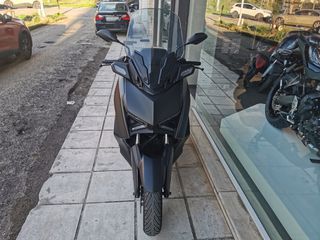 Yamaha XMAX 300 2023-thumb-3