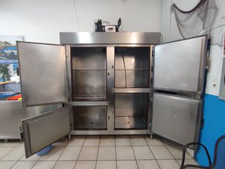 Ψυγειο 4πορτο και εξοπλισμός ψαραδικο