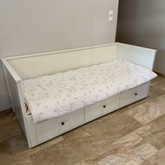 Κρεβάτι IKEA με αποθηκευτικό χώρο και δύο στρώματα