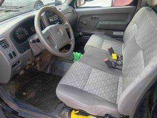 Nissan Navara 2006 4x2-thumb-7