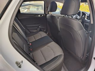 Kia XCeed 2022 1.5 160hp 48V HYBRID OPTIMUM-thumb-22