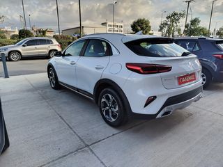 Kia XCeed 2022 1.5 160hp 48V HYBRID OPTIMUM-thumb-9
