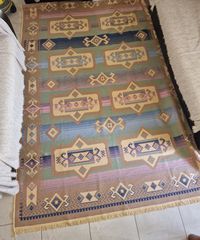 Υφαντό χαλί κιλίμι σαν καινούργιο με γεωμετρικά μοτίβα