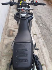 Husqvarna Svartpilen 2023 250-thumb-3