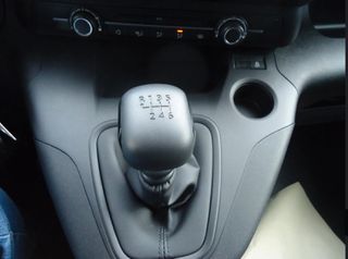 Peugeot Partner 2023-thumb-5