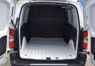 Peugeot Partner 2023-thumb-10