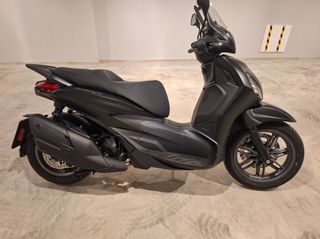 Piaggio Beverly 400 2025