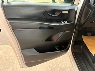 Mercedes-Benz Vito 2023 116 Long 163ps*3Θεσεις*Euro6d*Navi*Full Extra*Book Service*-thumb-31