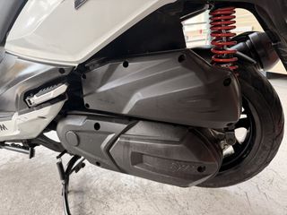 Sym GTS 300 2013 f4-thumb-8