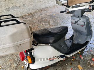 Honda LEAD 1986-thumb-1