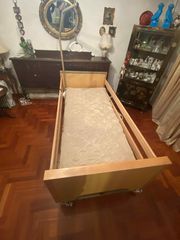 Ηλεκτρικό Νοσοκομειακό Κρεβάτι με Τηλεχειριστήριο – Άριστη Κατάσταση