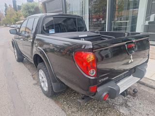 Mitsubishi L200 2013-thumb-4