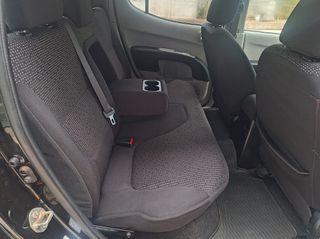 Mitsubishi L200 2013-thumb-14