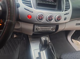 Mitsubishi L200 2013-thumb-28