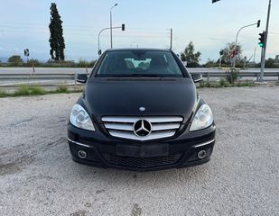 Mercedes-Benz B 200 2011