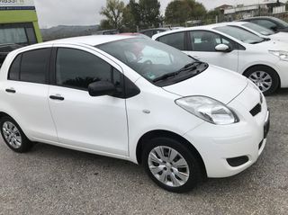 Toyota Yaris 2010-thumb-13